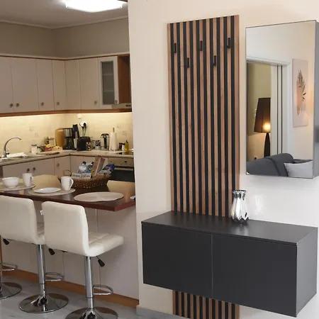 Apartmán Modern Balcony & Free Parking