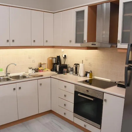 Modern Balcony & Free Parking Apartamento Sparta