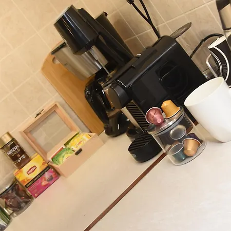 Modern Balcony & Free Parking * Sparta