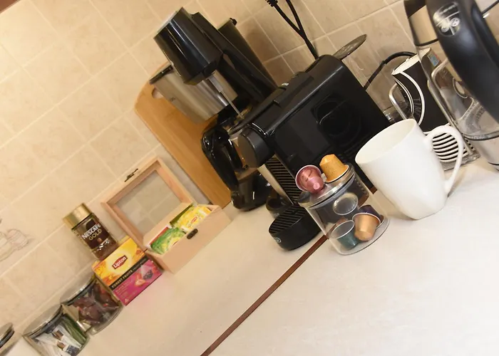 Modern Balcony & Free Parking * Sparta