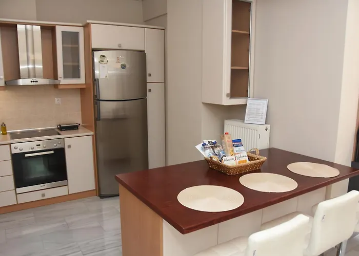 Modern Balcony & Free Parking