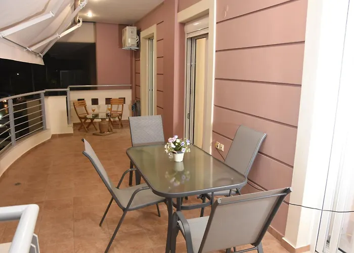 Modern Balcony & Free Parking Sparta